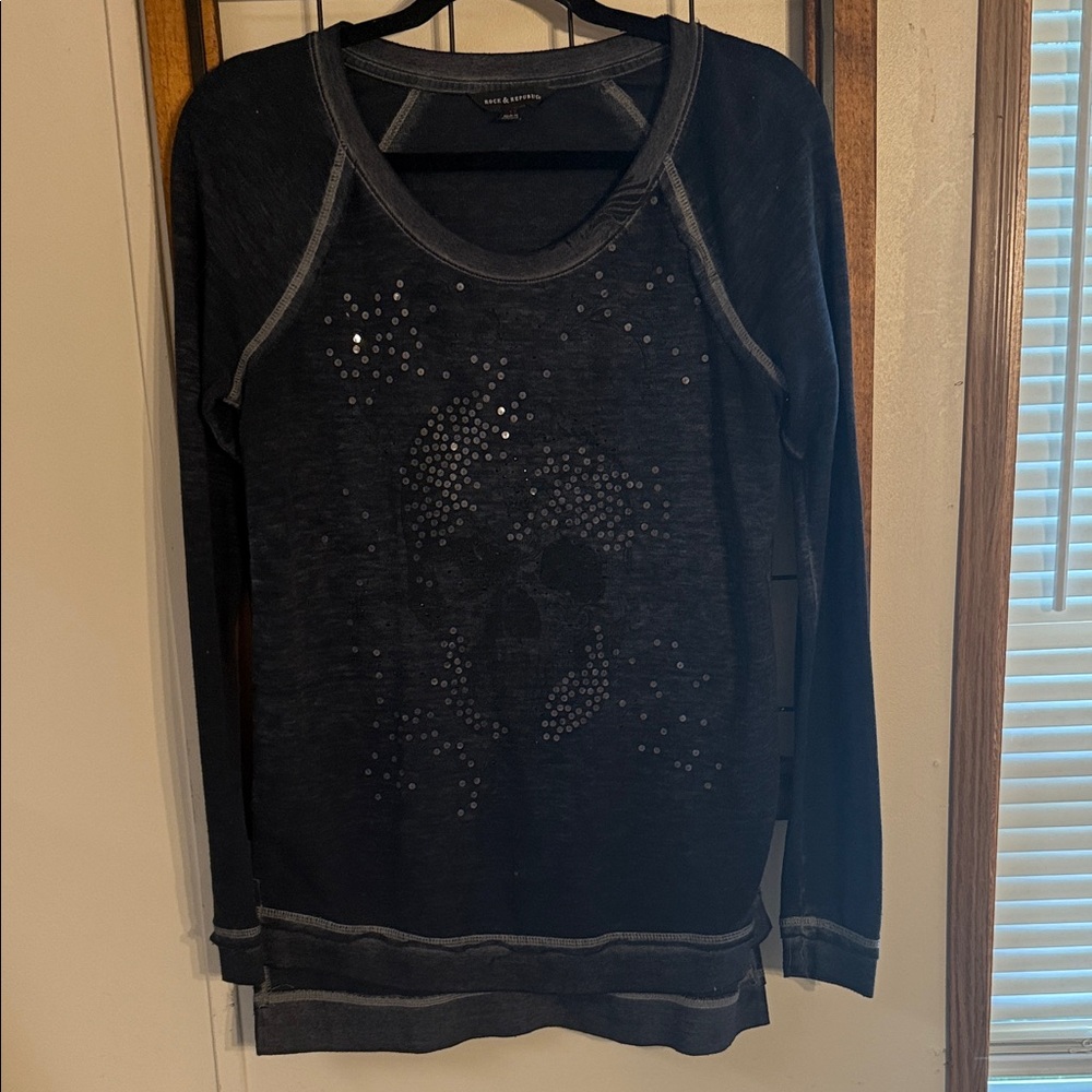Rock and Republic Black Sequined Skull Long Sleeve Top Size XS
